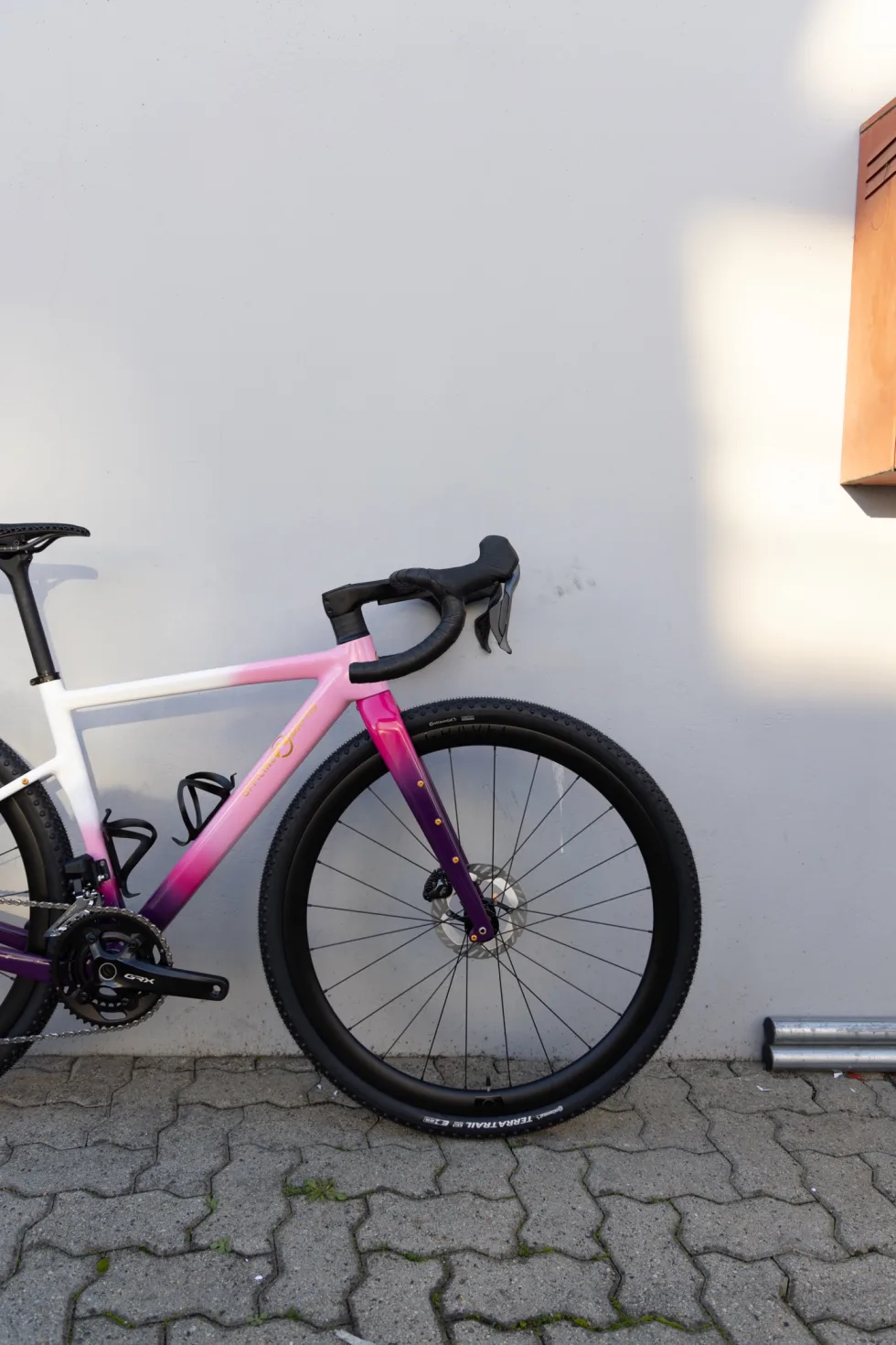 Lemma Pink Gradient realizzazione custom Officine Mattio